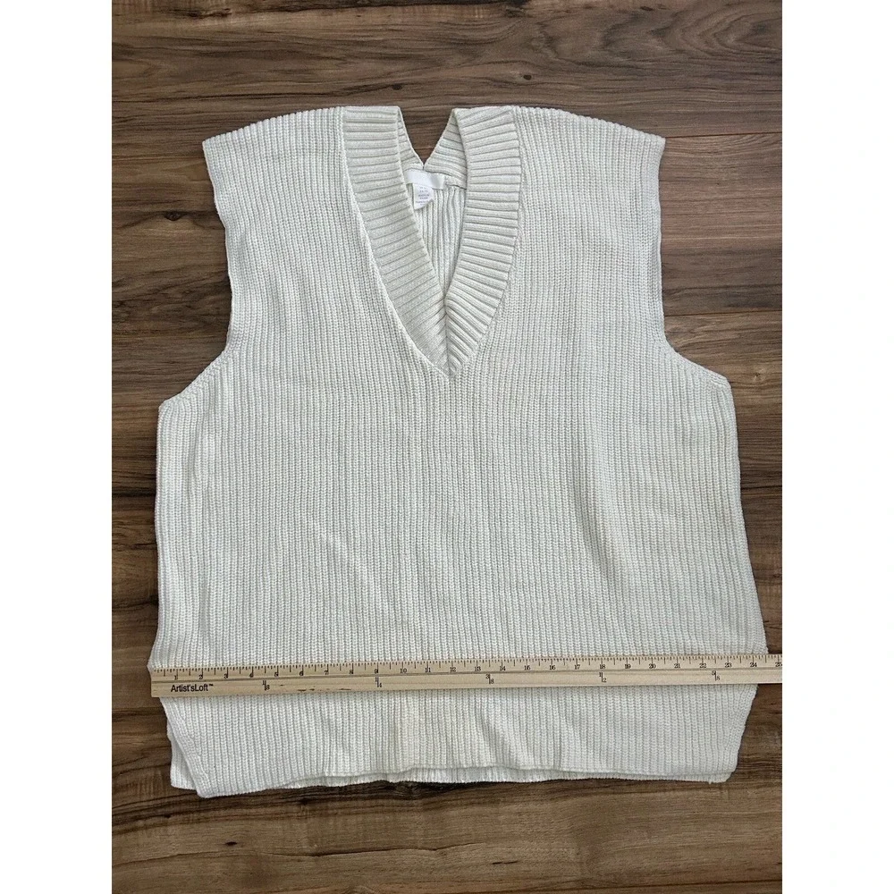 H&M Men's V-neck Knit Sweater Vest Off White Size‎ XL